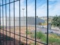 Cruzando el Muro de la Vergüenza