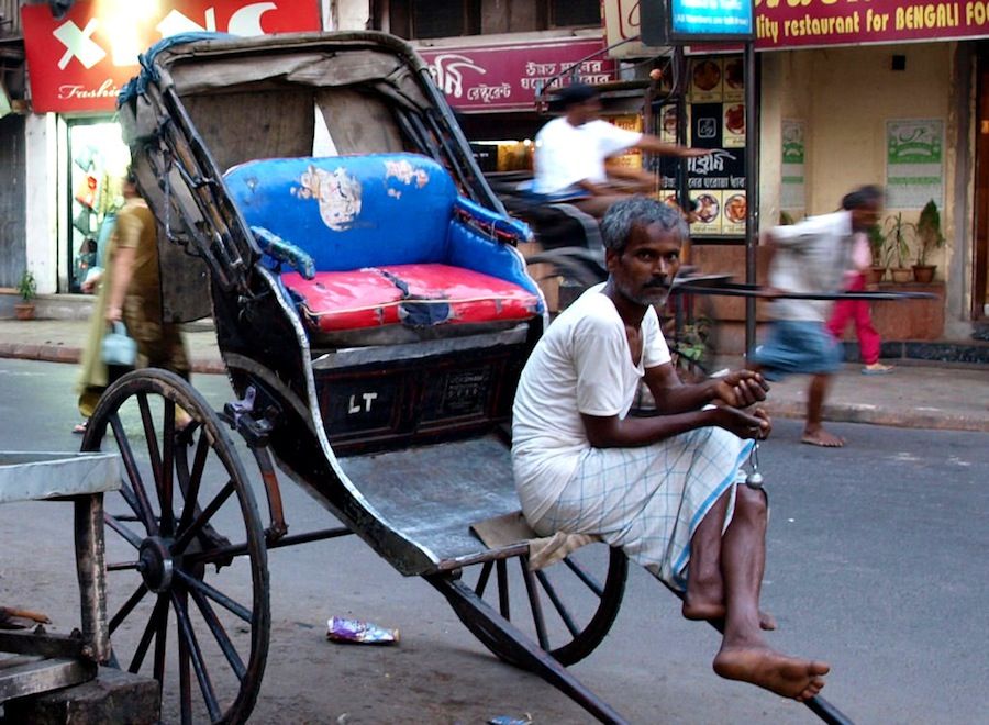 rickshaws, hombres-caballo, calcuta, kolkata, ciudad de la alegria