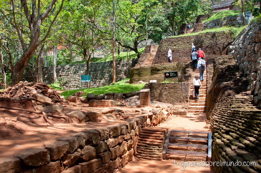 Visita a la roca del león en Sigiriya, Sri Lanka